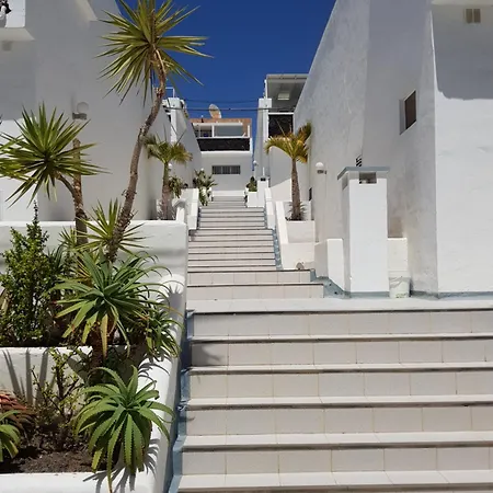 Lägenhet Stunning 2 Bedroom Duplex Close To Main With Seaviews *