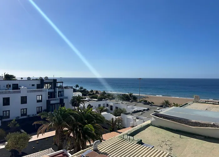 Stunning 2 Bedroom Duplex Close To Main With Seaviews * Puerto del Carmen (Lanzarote)