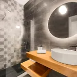 Stunning 2 Bedroom Duplex Close To Main With Seaviews プエルト・デル・カルメン